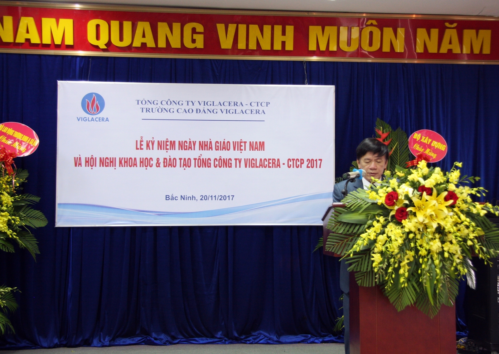 Lễ Kỷ niệm ngày Nhà giáo Việt Nam và Hội nghị Khoa học và Đào tạo TCT Viglacera – CTCP 2017